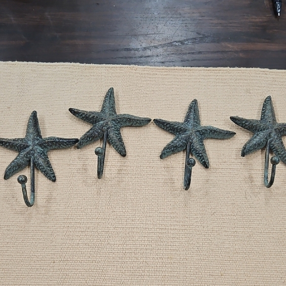 Verdigris Green Starfish Wall Hooks Decor - Picture 4 of 6